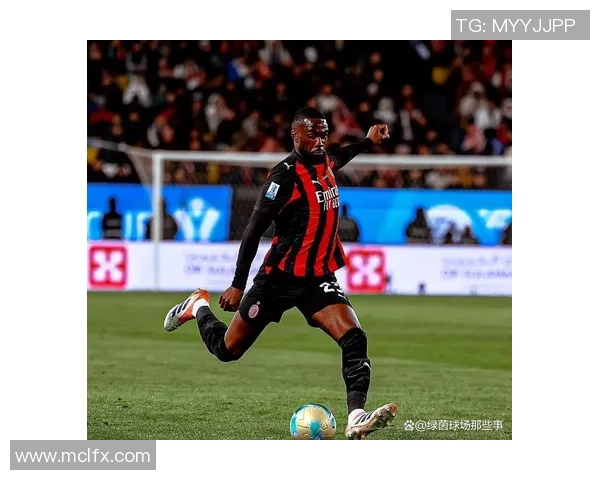 德甲激战曼联狂胜AC米兰四球大捷补时进球点燃全场激情