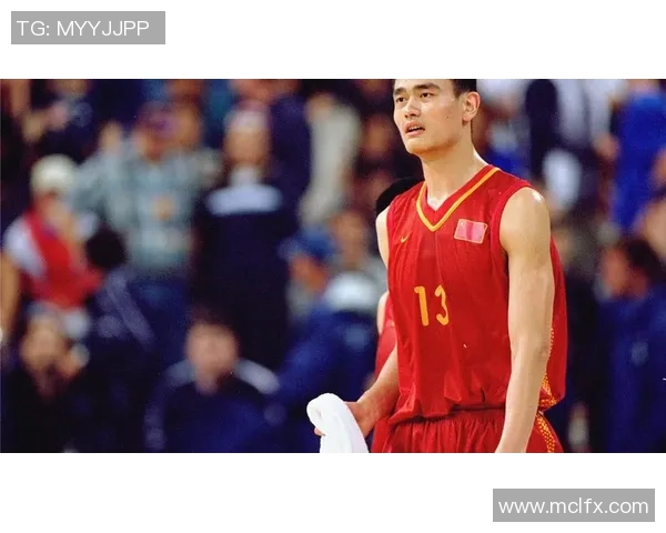 姚明在篮球界的传奇成就与影响力令人惊叹，真是体育界的杰出代表