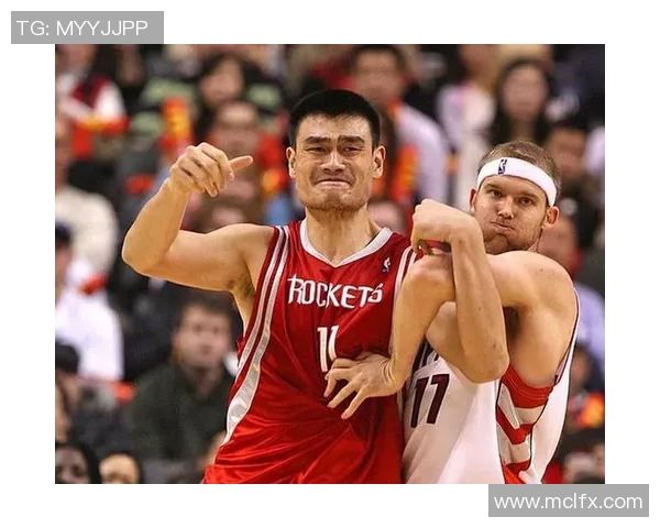 姚明怒火中烧瞬间捕捉展现巨星背后的情感与压力