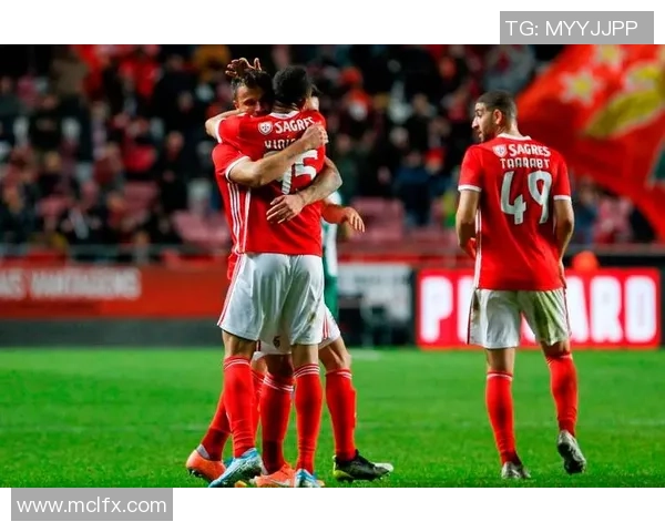 欧联杯激战：多特蒙德点球逆转本菲卡全场回顾与战术分析