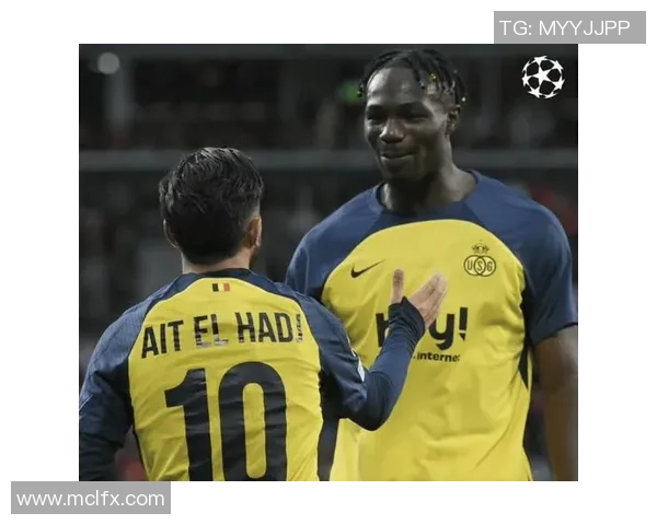 英超惊现冷门巴黎圣日耳曼3比0战胜AC米兰引发全场震撼