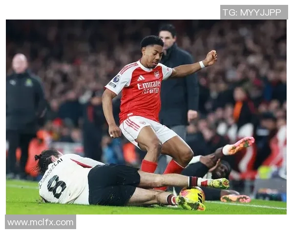 中超经典对决阿森纳与利物浦上演惊天逆转战平引发全场热议