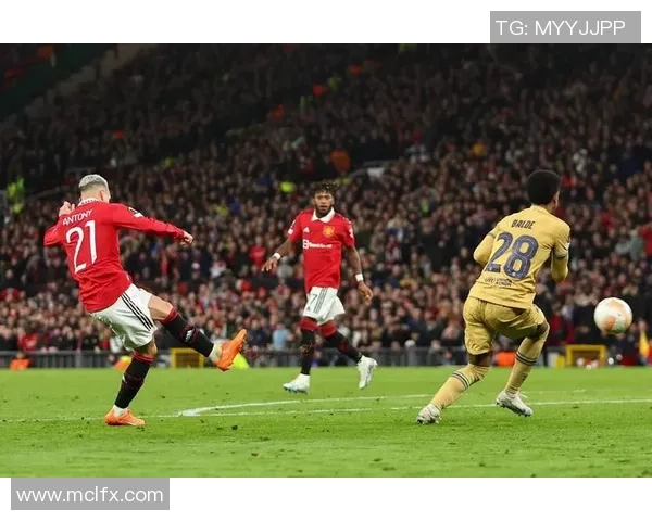 曼联战胜巴萨1-0精彩瞬间引爆全场激情回顾